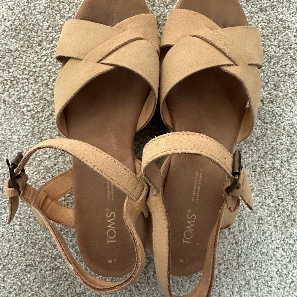 Toms Tan Sandals with Crisscross Straps